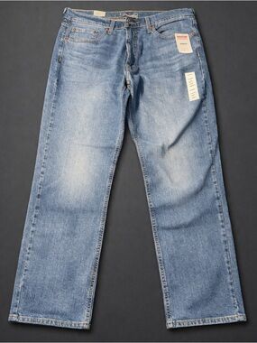 Levi Strauss Signature Athletic Fit Jeans 36x32 Light Wash Flex Denim NWT